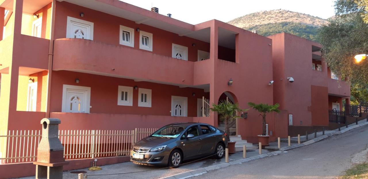 Apartments Danilo Kazanegra Свети-Стефан Экстерьер фото