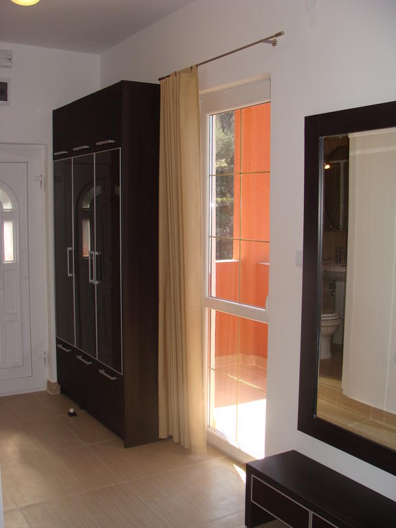 Apartments Danilo Kazanegra Свети-Стефан Номер фото